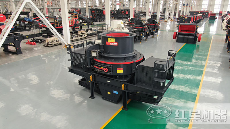 沖擊式制砂機，具有制砂和整形優(yōu)勢