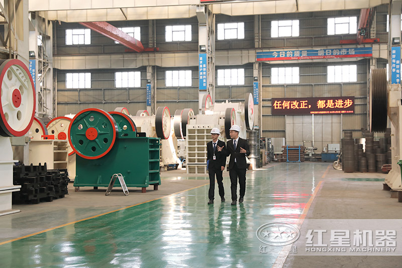 客戶來(lái)廠參觀57鄂破車間