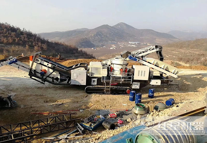 履帶式動力系統(tǒng)更強(qiáng)，穿山越嶺穩(wěn)如泰山