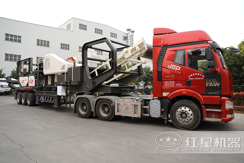 輪胎移動破碎機(jī)